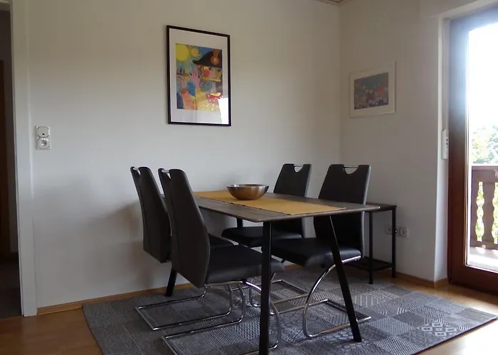 Ederauenblick 公寓 *